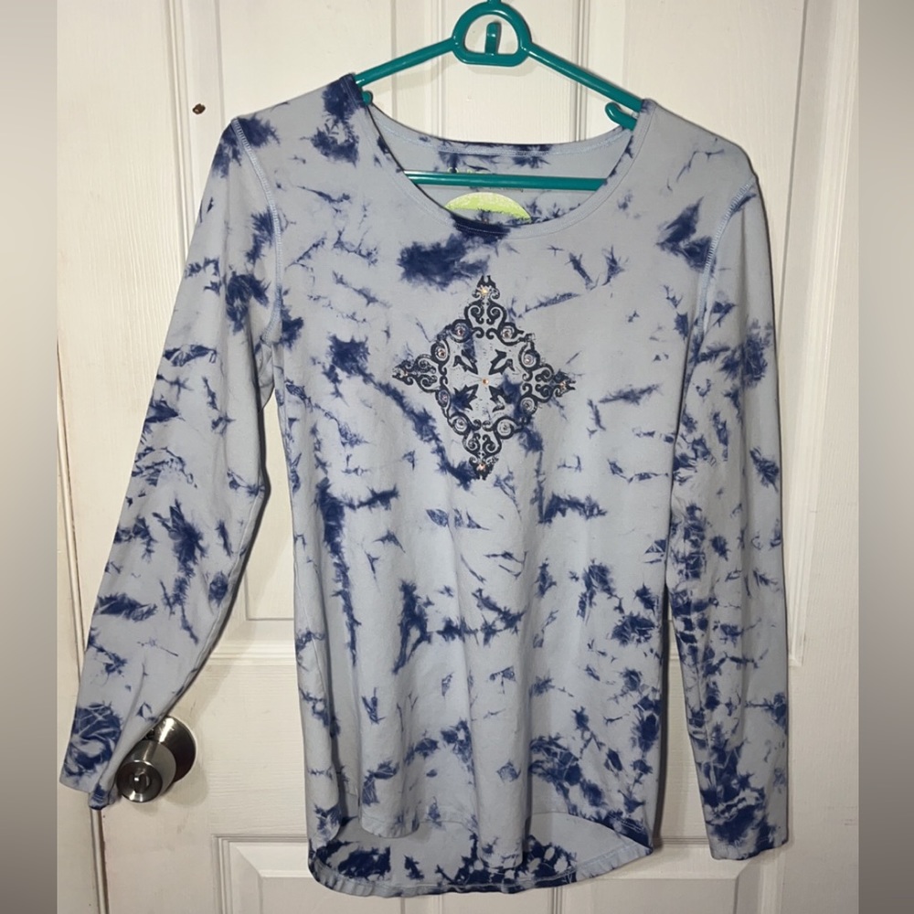 blue tie dye long sleeve shirt